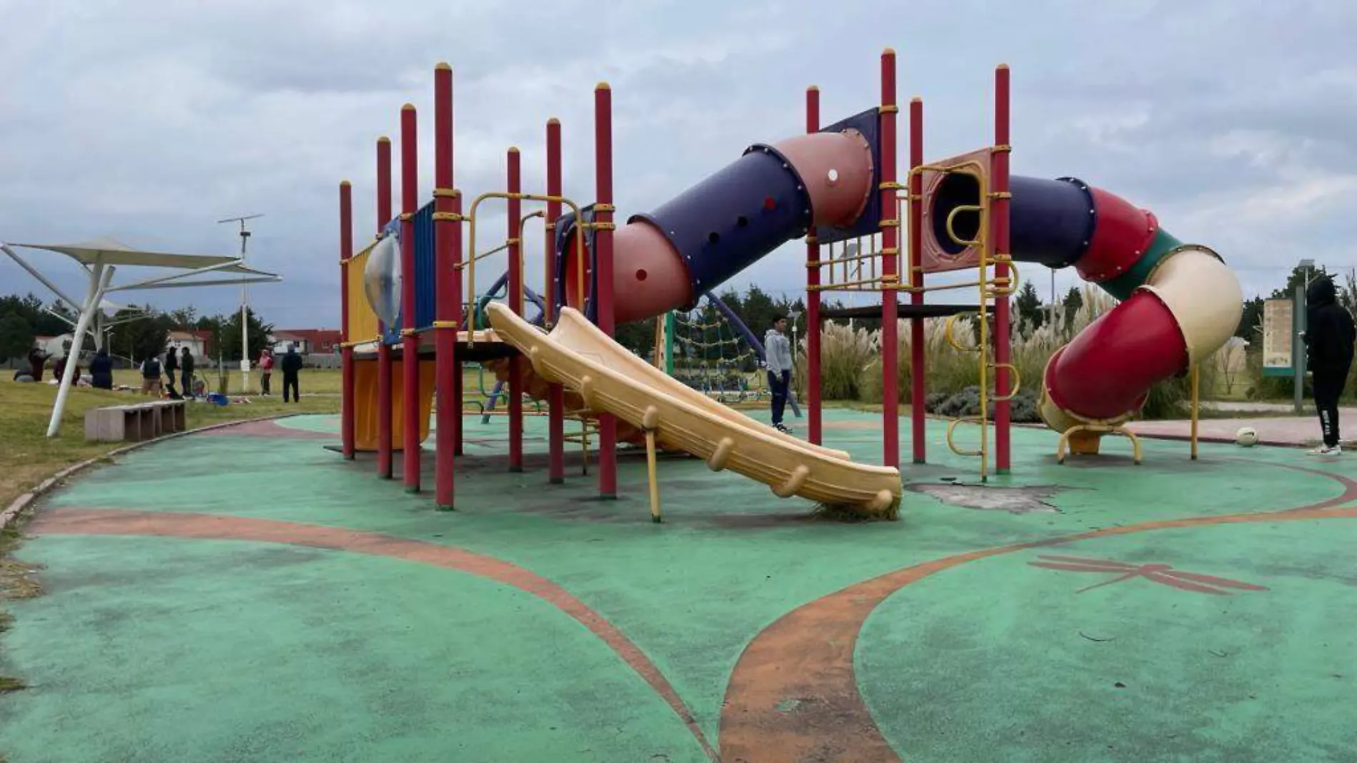 área de juegos infantiles parque bicentenario metepec 